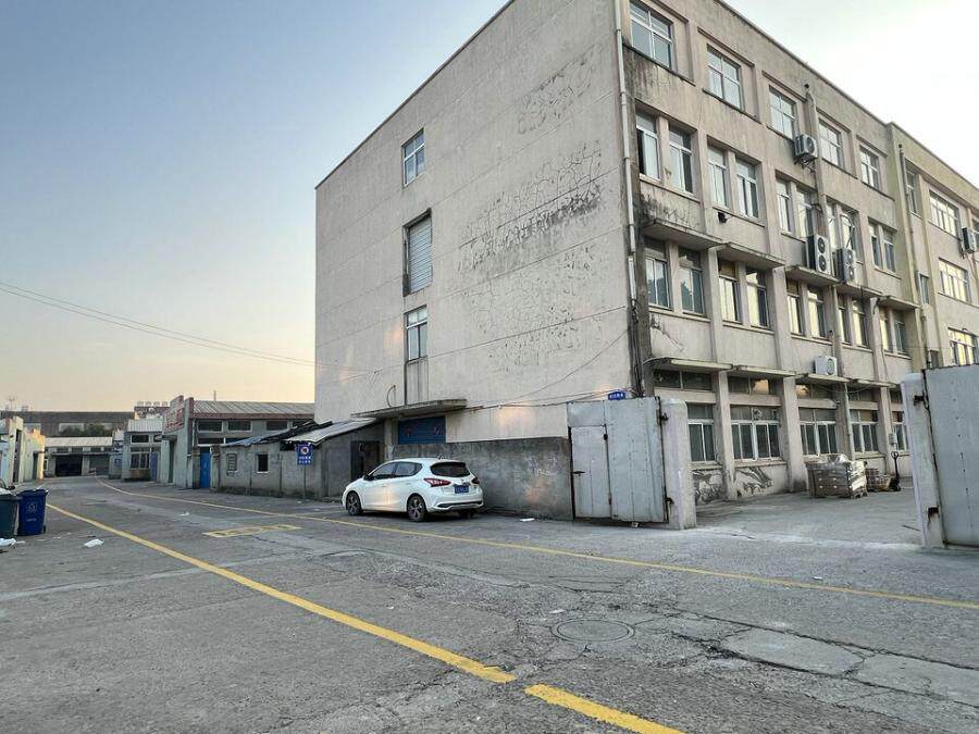 4月27日常州市工业厂房、土地使用权及无证附属设施等网络拍卖公告