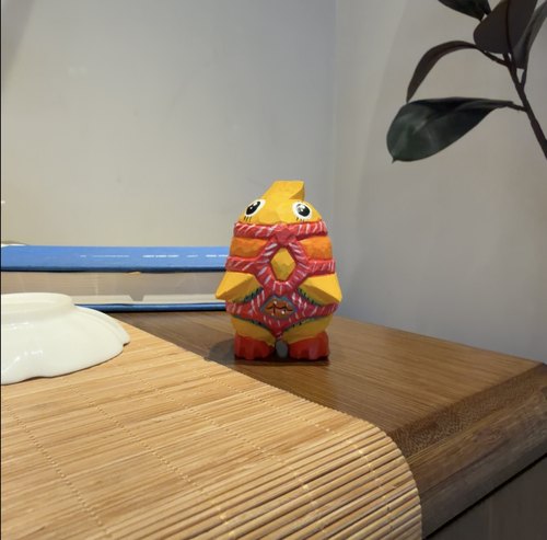 柯曼尼奇 木雕越狱兔周边之捆绑鸡搞怪抽象摆件送人礼物