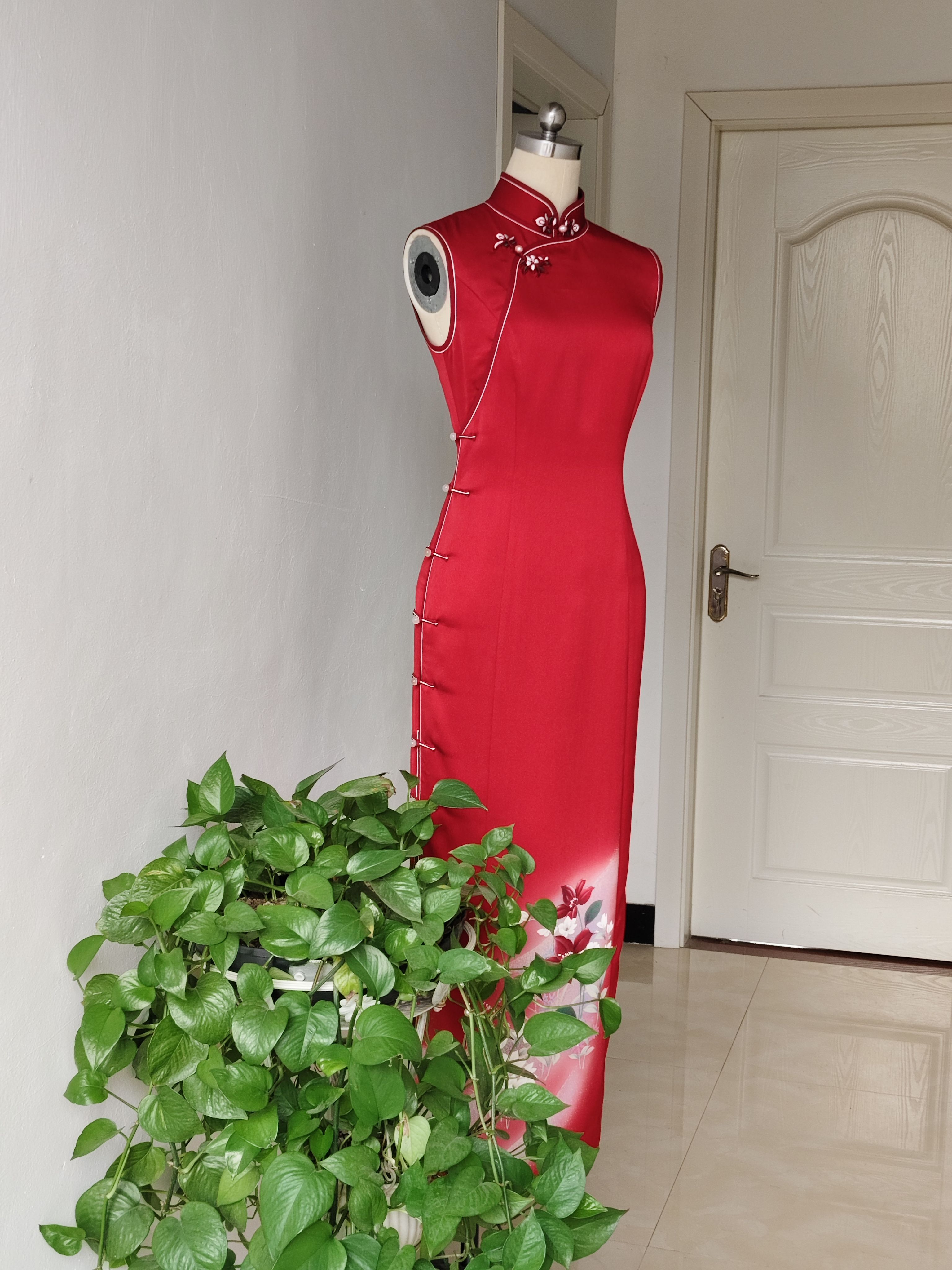 红色付下正绢旗袍