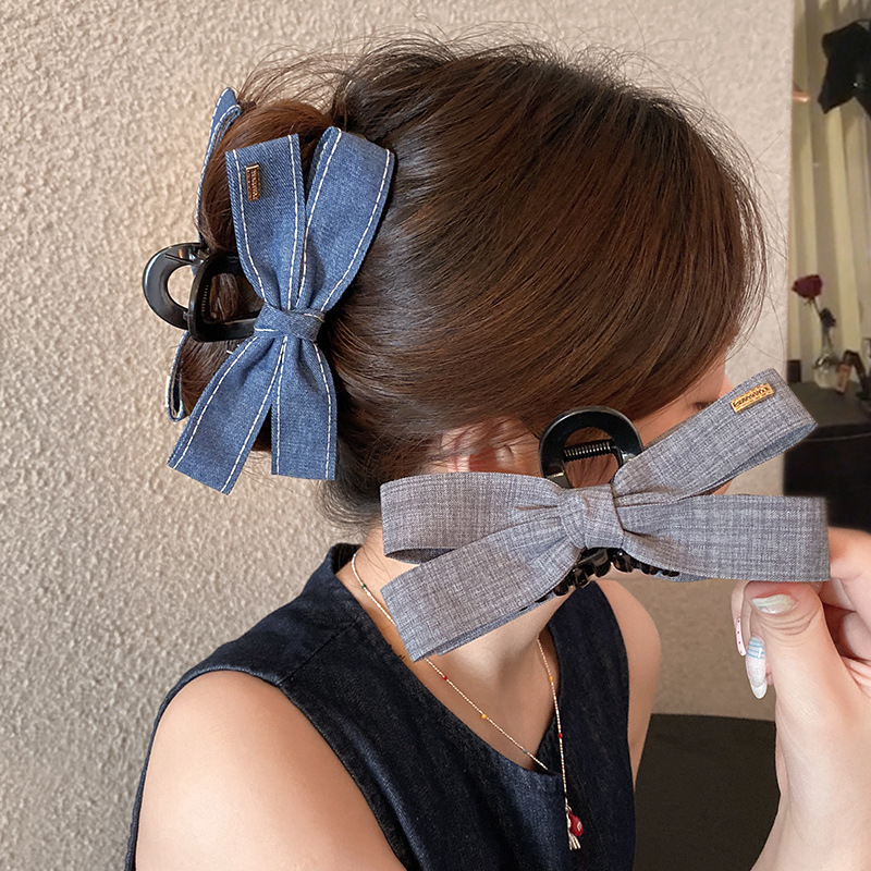 新款韩系时髦牛仔蝴蝶结抓夹女时尚高级感后脑勺盘发鲨鱼夹头饰