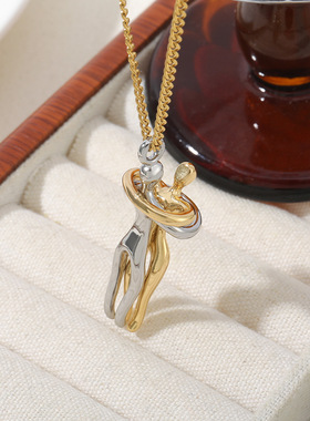 跨境热销情侣拥抱项链时尚百搭饰品可拆卸恋人双色吊坠个性锁骨链