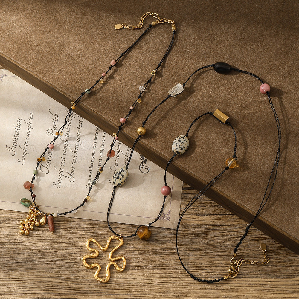 GARY工作室2026复古手工编织绳串珠钛钢项链女小众设计民族风毛衣