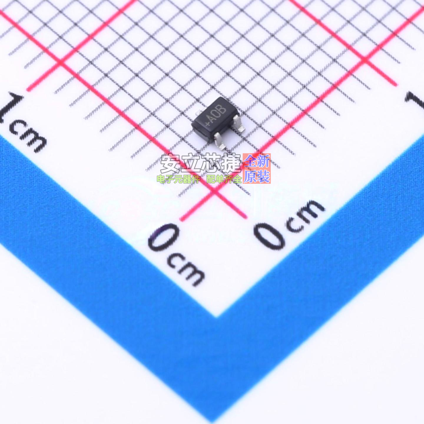电压基准芯片 LM4040DEX3-3.3+T SC-70-3 MAXIM(美信) 电子元器件