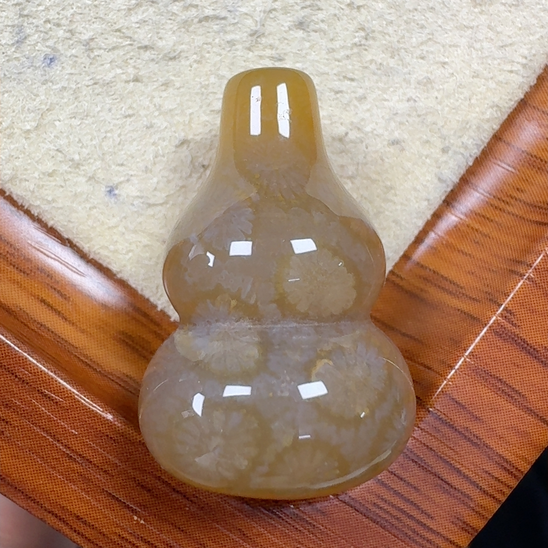果绿冰润满花