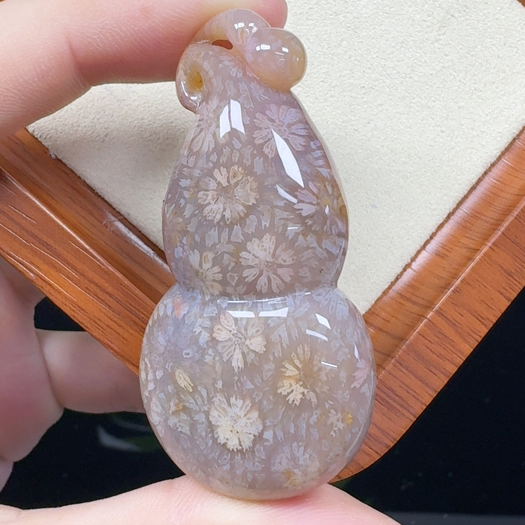 珊瑚玉立体花葫芦