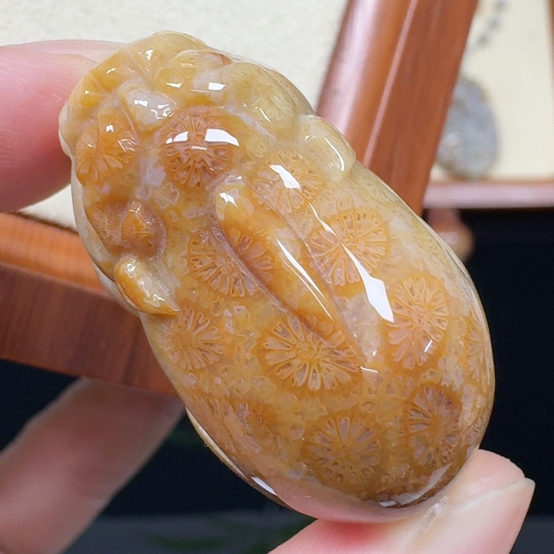 金黄大花细闪貔貅