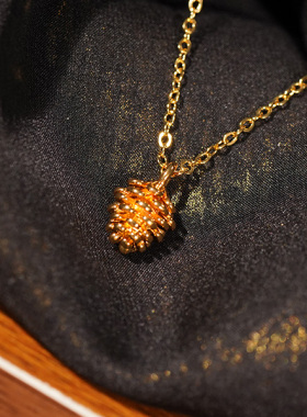 《金秋》可爱松果吊坠项链法式轻奢精致时尚百搭ins锁骨链毛衣链
