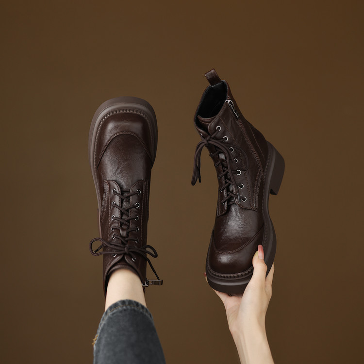 马丁女靴粗跟短靴高跟厚底靴秋冬季百搭显瘦圆头增高机车大码靴子