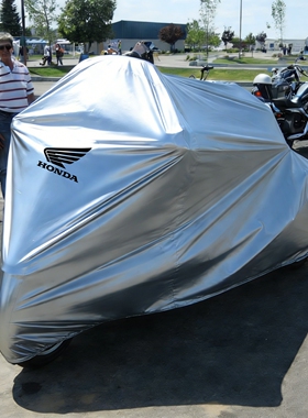 适用本田金翼CSC正三轮TRIKE-BOSS车衣哈雷Tri Glide滑翔正三车罩