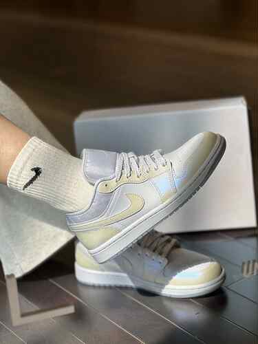 NIKE耐克女鞋甜美AIR JORDAN 1梦幻珠光紫板鞋运动鞋 IM5129-010