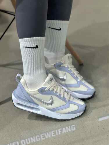 NIKE耐克AIR MAX DAWN女子气垫缓震运动休闲跑步鞋 FZ4239-001