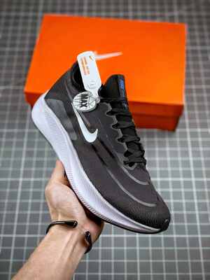 NIKE/耐克 ZoomFly 4 极速泡棉 低帮碳板 训练长跑鞋 CT2392-001