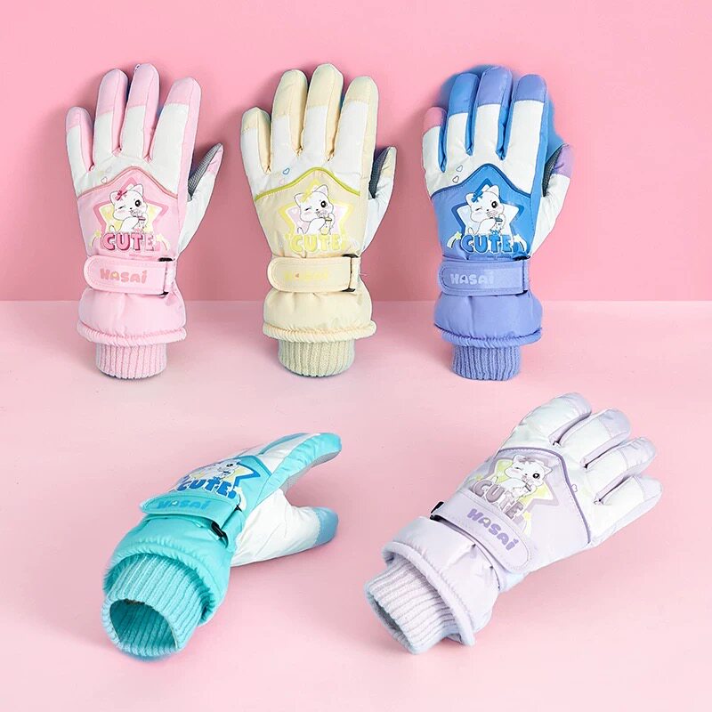 新款卡通儿童滑雪手套冬骑车玩雪保暖棉手套防泼水男童女童小学生
