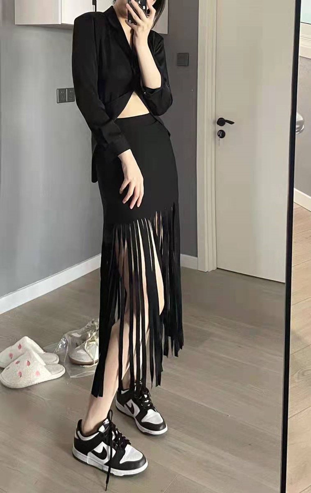 流苏黑色长款设计感小众炸街裙子