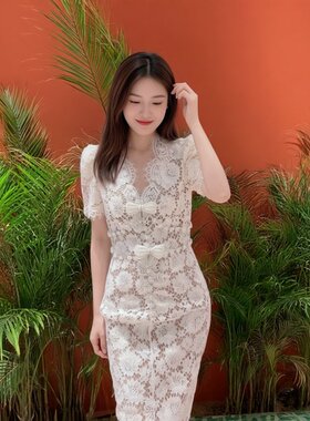 大码夏季法式V领蕾丝显瘦连衣裙