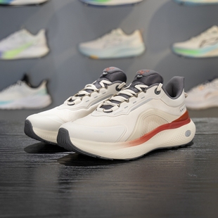 AGLV083 李宁正品 2男子回弹轻质厚底运动防泼水休闲鞋 PLUS SOFT