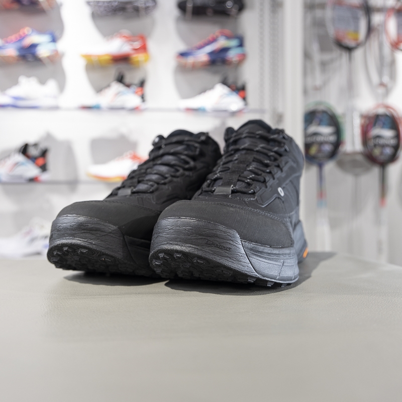 李宁正品男女舒适保暖休闲鞋