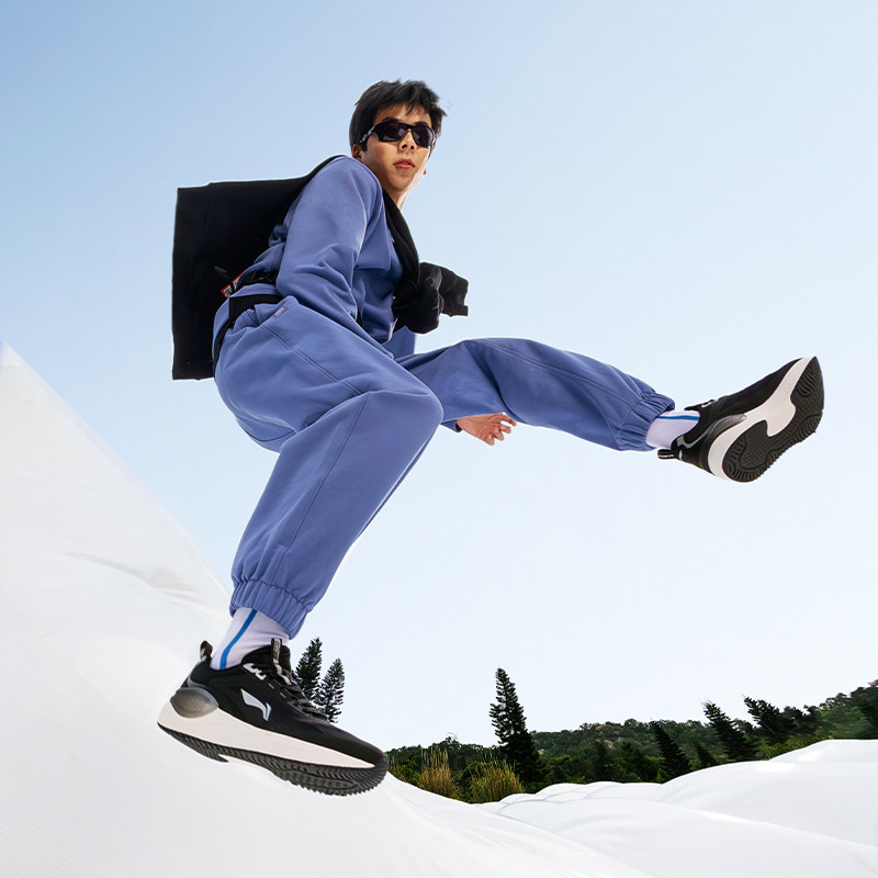 李宁正品eazgo易适系列新款男子系带百搭运动耐磨慢跑鞋ARSU001