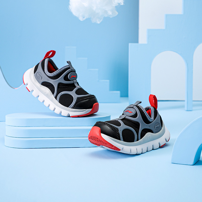 Lining/李宁正品轻便舒适透气缓震耐磨小童一脚蹬运动鞋YKAP154