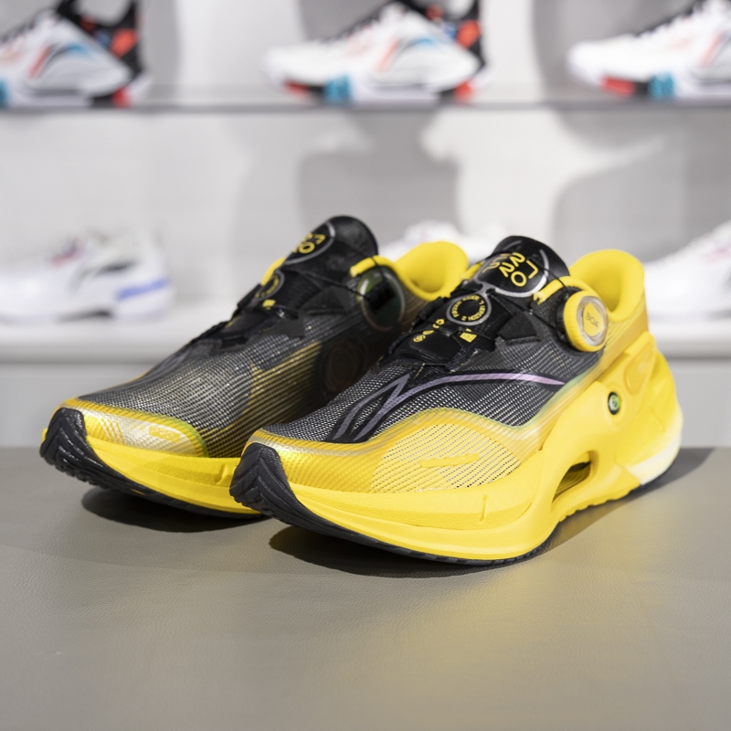 李宁正品烈骏7 PRO V2男子反光轻盈透气防滑稳定跑步鞋ARZU001-15