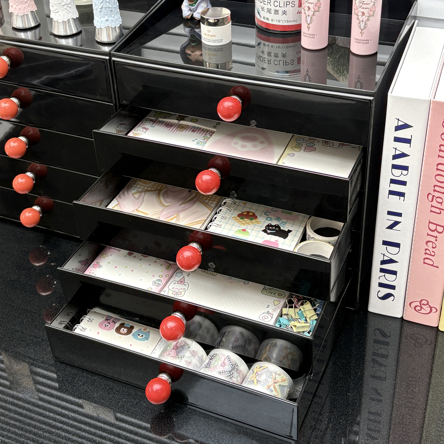 多层抽屉式桌面收纳盒