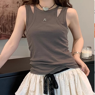 le rouge周美美 clean fit主义U领金属标工字背心两件套上衣