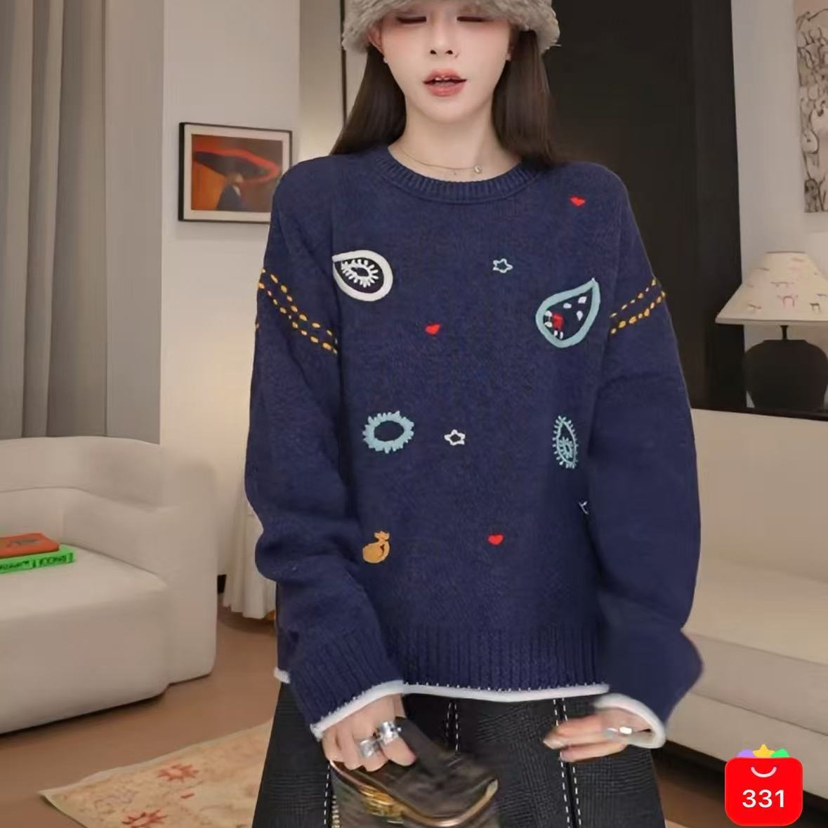 花纹刺绣圆领澳羊毛毛衣