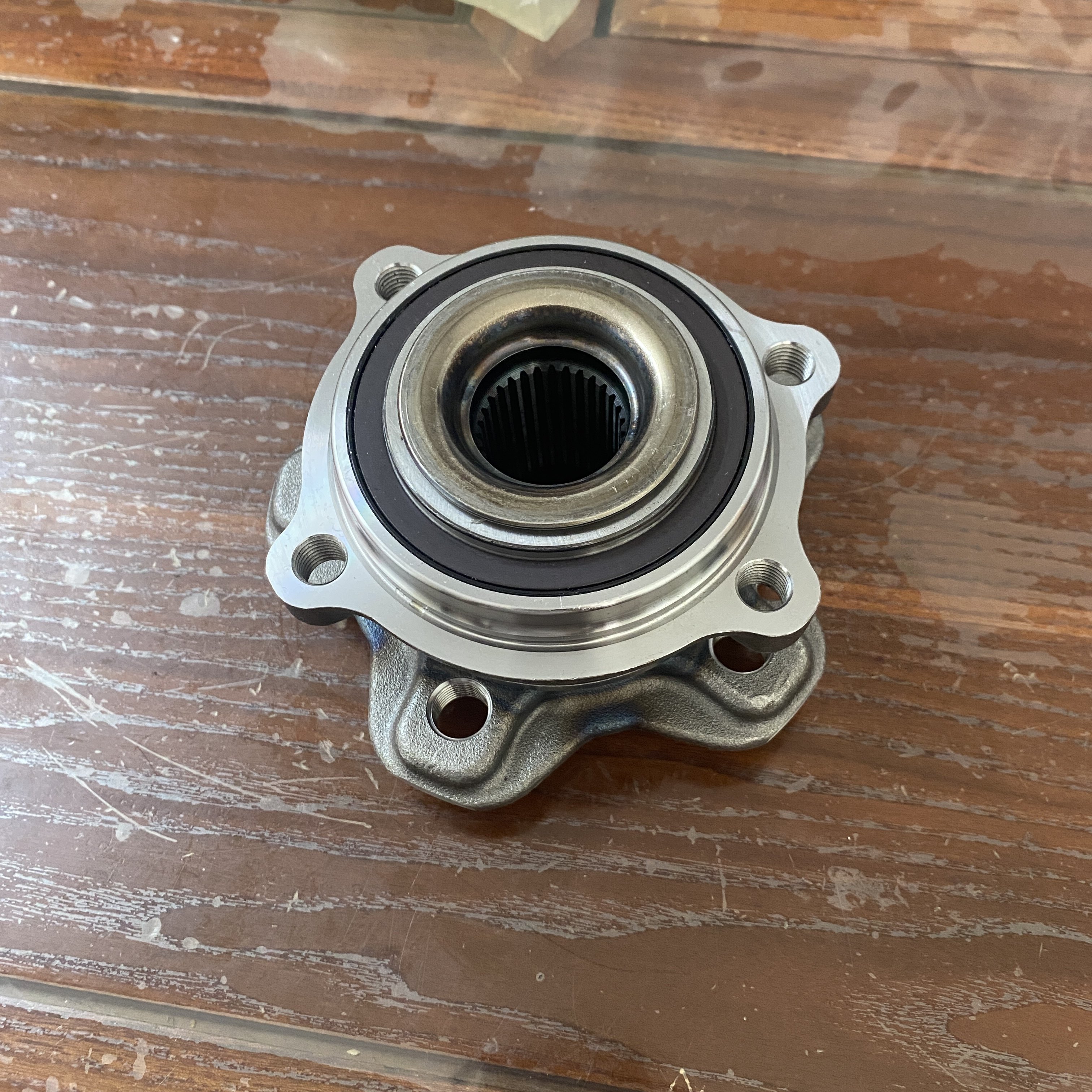 HUBZZB 适用奔驰A180/B200/GLA/GLB/CLA/EQA前轮轴承EQA后轮轴承