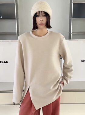 Z13587德绒开衩T恤 诗歌兰欧货女装26秋冬款气质米杏色垫肩上衣