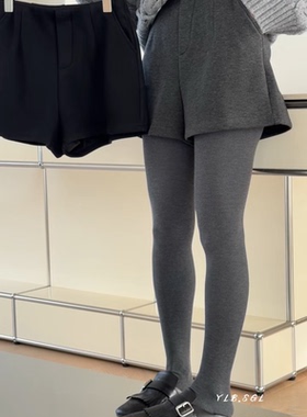 15918诗歌兰女装2025冬款 时尚气质百搭黑色松紧腰显瘦加厚短裤女