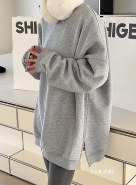 诗歌兰7116新款女装 2025冬款百搭灰色中长款加绒宽松圆领卫衣女