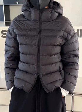 19276诗歌兰欧货女装2025冬款 显瘦黑色排骨服泡芙连帽羽绒服外套