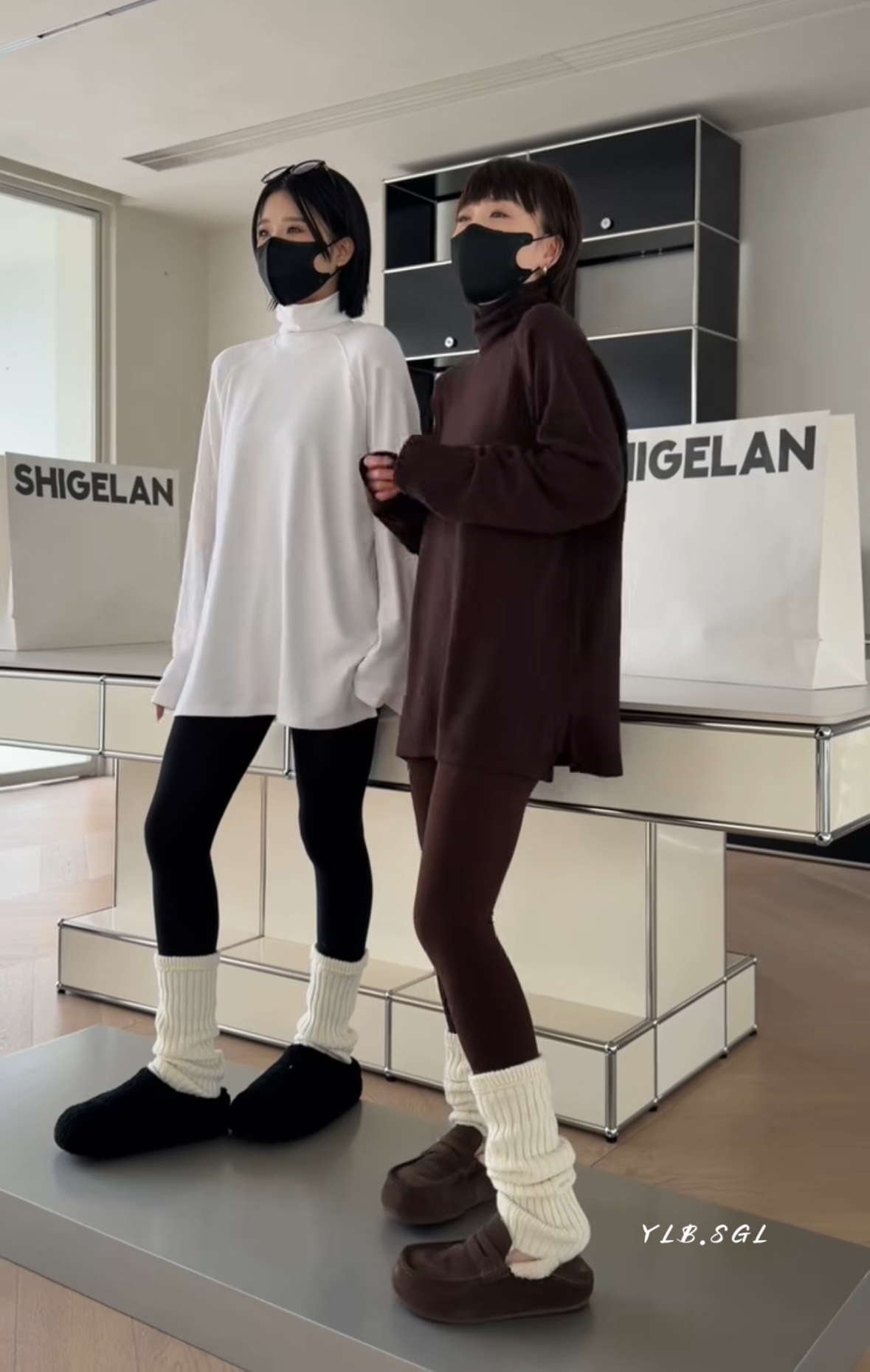 5216诗歌兰女装2025冬款 简约百搭款高领磨毛打底衫白色糯米T恤女