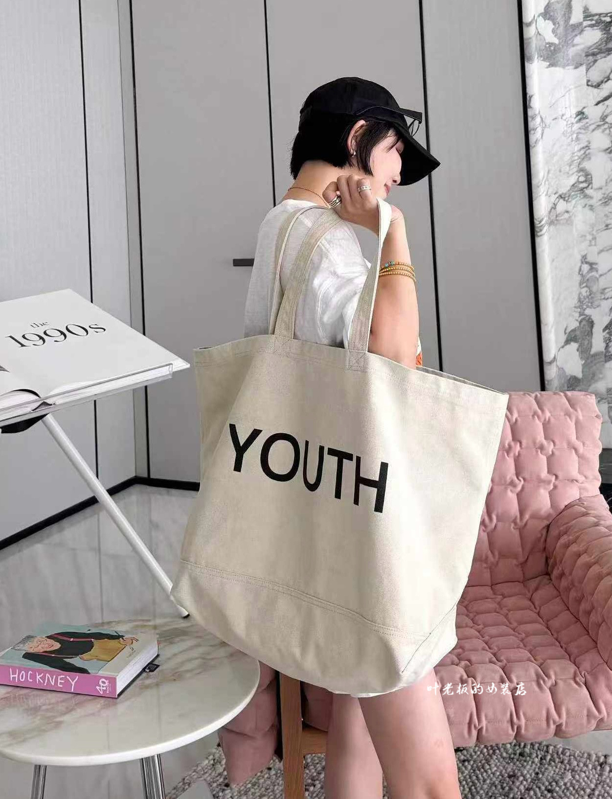 T2339-1休闲帆布包 诗歌兰欧货女装2026夏气质米白色字母休闲包