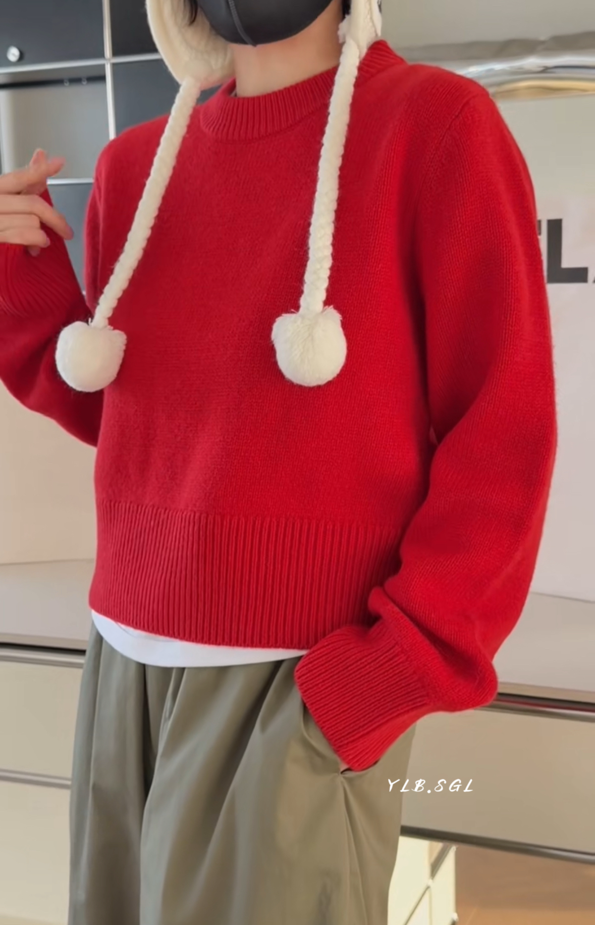 1226诗歌兰女装2025冬款时尚气质新年红色圆领短款收腰洋气毛衣女