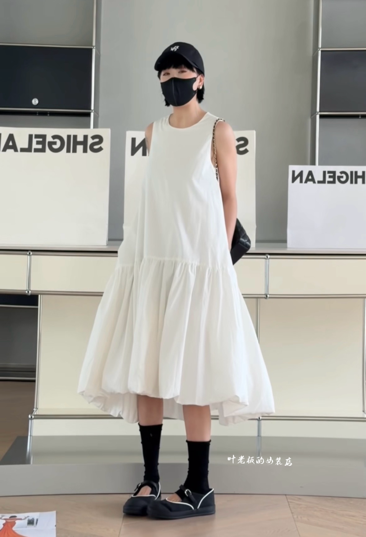 C8826202背心裙 诗歌兰女装2026夏款气质白色不规则蓬蓬裙连衣裙