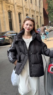 欧韩休闲时尚羽绒服2025冬连帽长袖宽松百搭保暖运动中长外套女潮