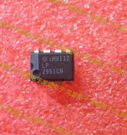 LP2951CN稳压器集成电路IC直插八8脚电路电子元器件IC美国NSC正品