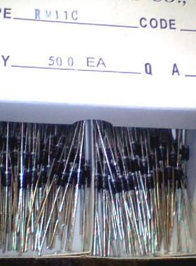 全新整流二极管 RM 11C RM11C 2A 1000V 原装可直拍