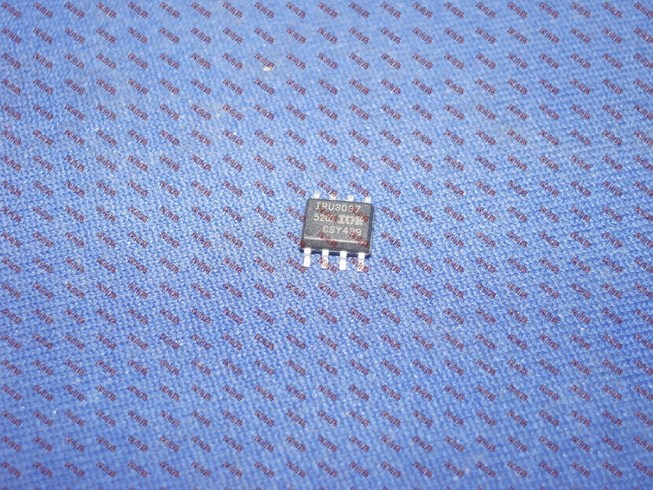 液晶配件IRU3037CS 3037CS SOP8同步控制器 进口原装液晶电源芯片