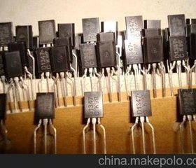 现货 全新 2SD1347 D1347 NPN三极管 TO-92L 60V 3A 质量保证