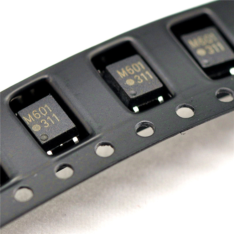HCPL-M601 光耦 贴片SOP5 光隔离器 光电耦合