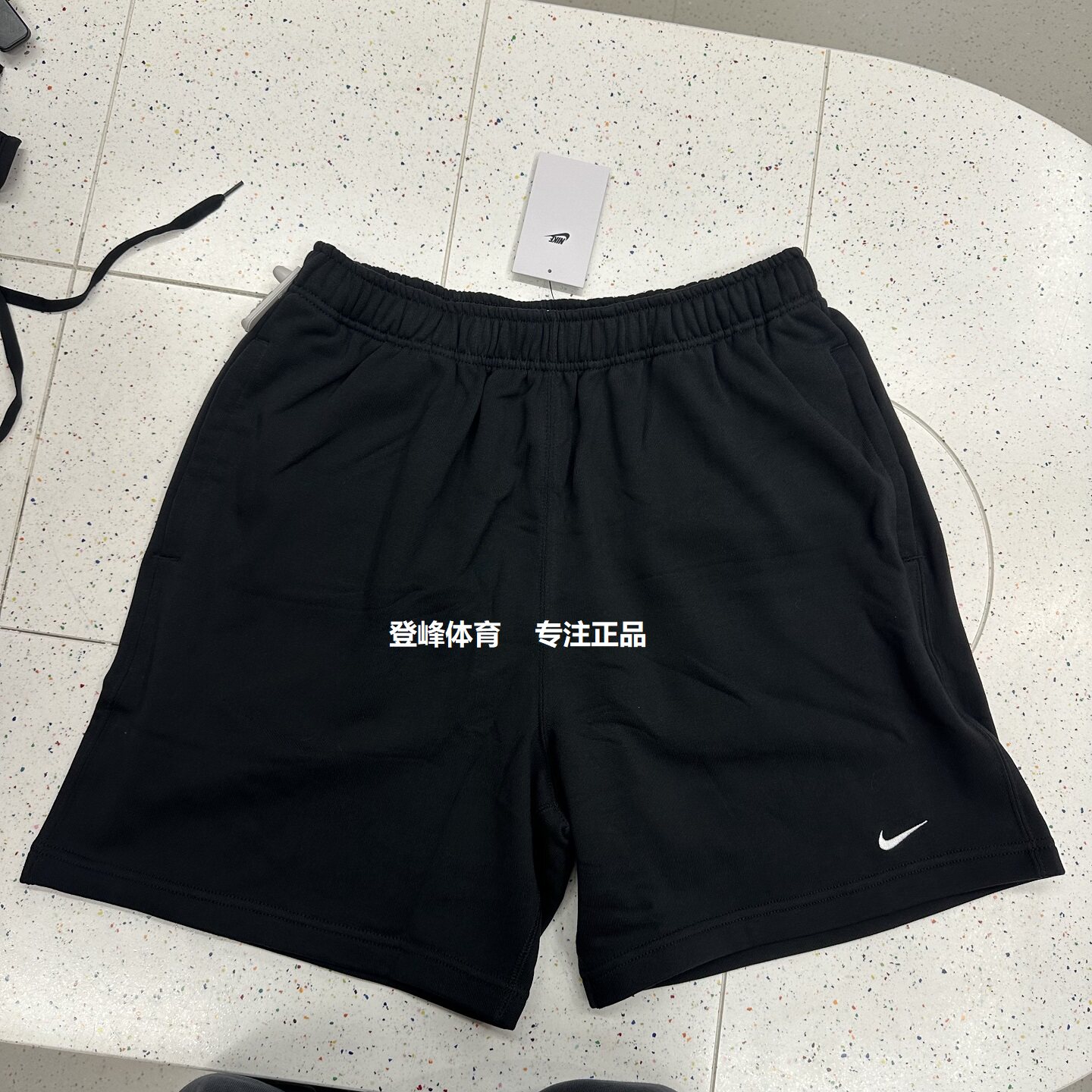 Nike耐克男透气刺绣运动裤短裤