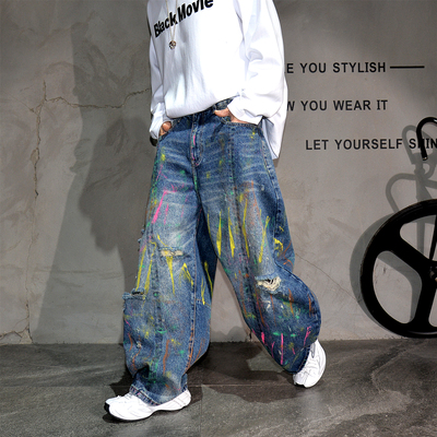 高街潮牌涂鸦破洞阔腿弯刀牛仔裤