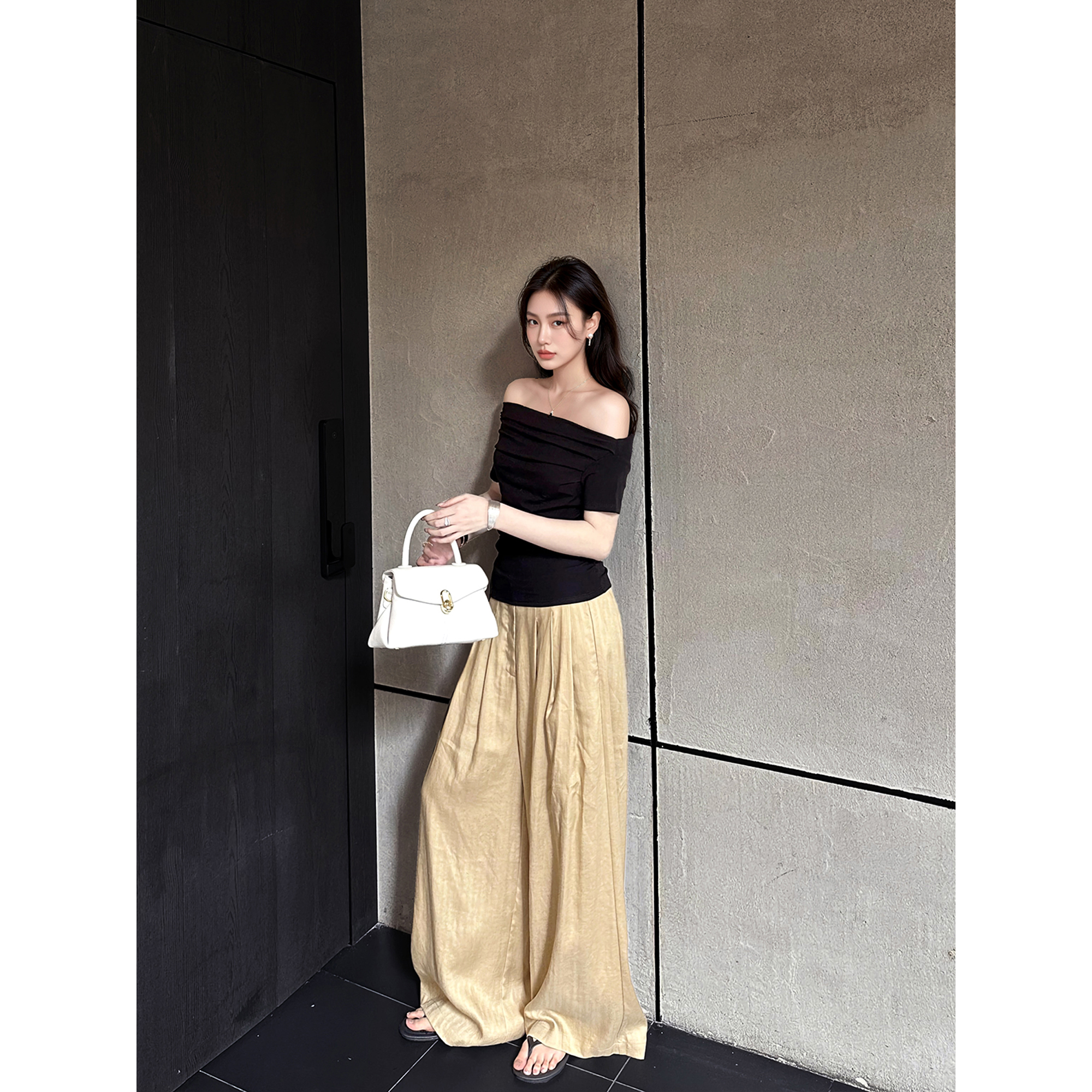 GEMQI轻氧舒适一字肩短袖T恤