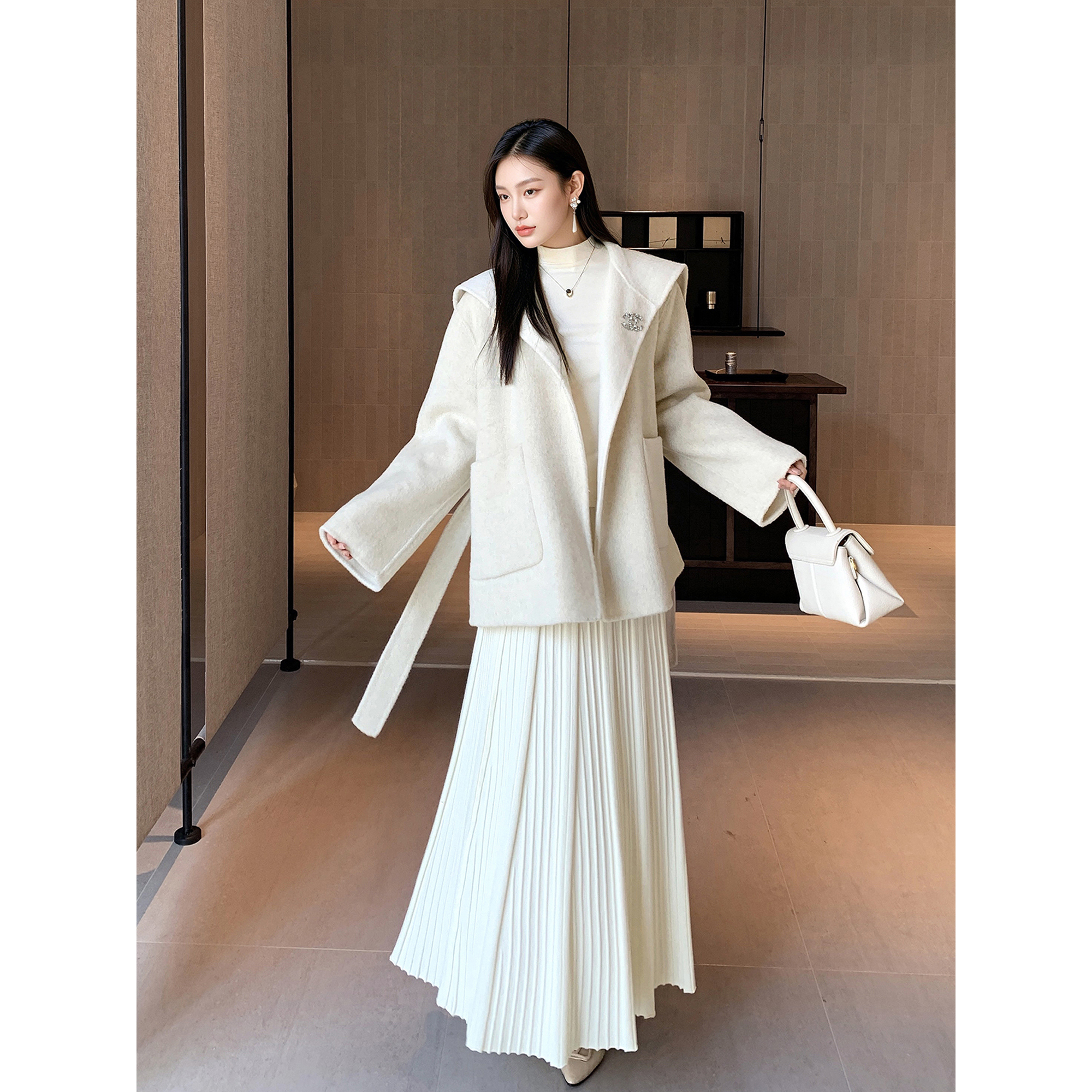 GEMQI米白色伞裙针织半身裙女2025新款秋冬装高级感a字百褶长裙子