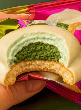 俄罗斯bombbar舒芙蕾蛋白曲奇饼干三层夹心巧克力无蔗糖生酮零食