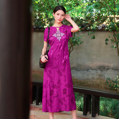 杨丽萍新中式风提花刺绣连衣裙