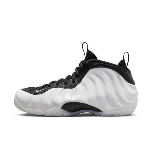 Nike黑白复古男中帮篮球鞋