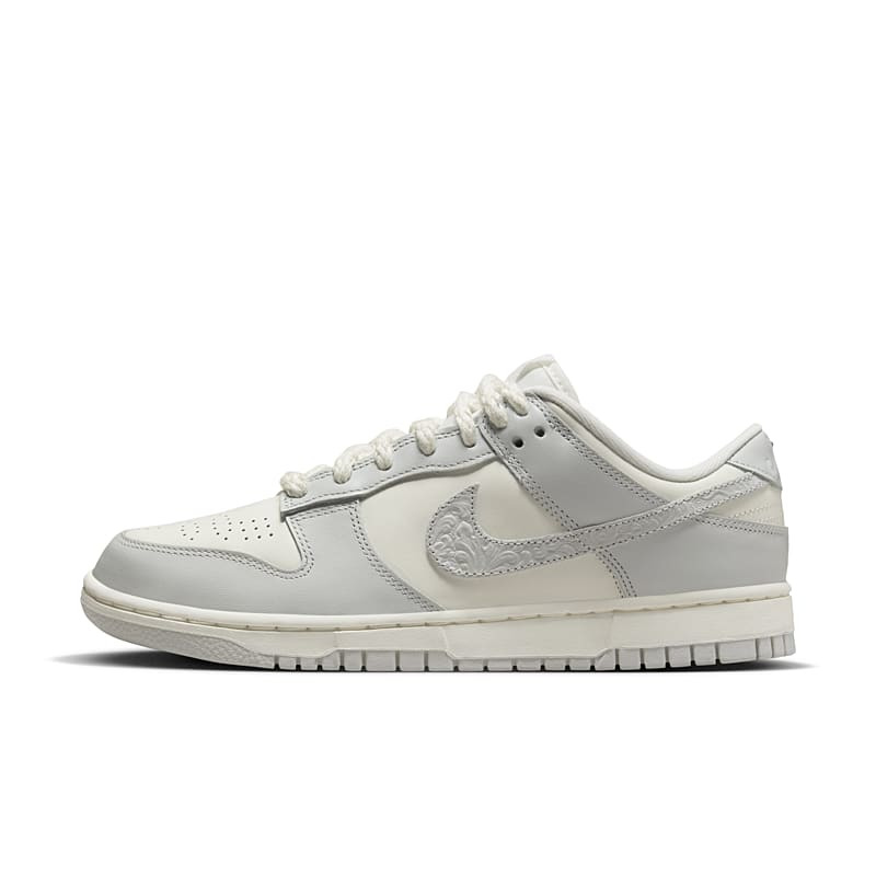 NikeDunkLow灰色板鞋